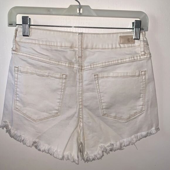 RSQ Womens Vintage High Rise Distressed White Denim Shorts Size 1/25 - Picture 8 of 10